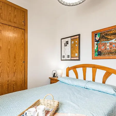 Апартаменты Stunning In Торевьиа